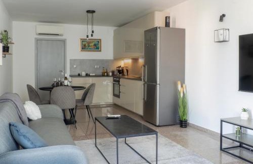 Vitosha District Apartment | Vertigo 2 Modern 2-Bedroom Apartment with Parking & Vitosha View