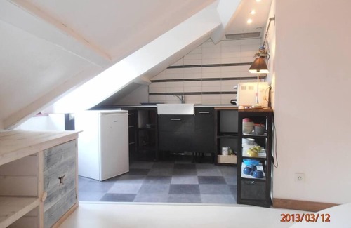 Le Palais Apartment | Very bright and quiet apartment overlooking a small shopping square