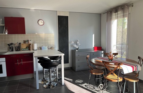 Up 1.5 Saint-Ferreol Apartment | Very bright apartment close to town center, quiet