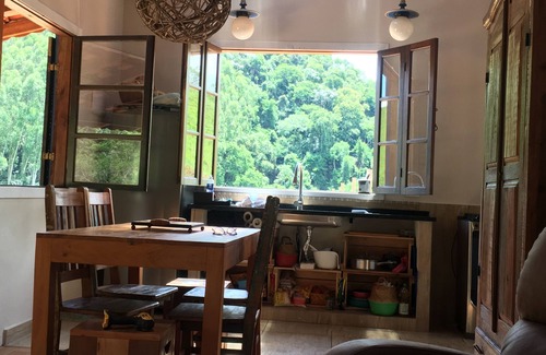 Cunha Cottage | Very charme and comfort in the rock, in the paradise of Cunha.