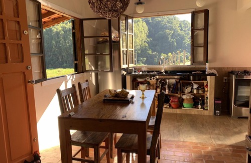 Cunha Cottage | Very charme and comfort in the rock, in the paradise of Cunha.