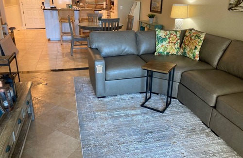 Solana Beach Condo | Very Clean Oceanfront Condo with Wi-Fi! 5-Star Vacation!
