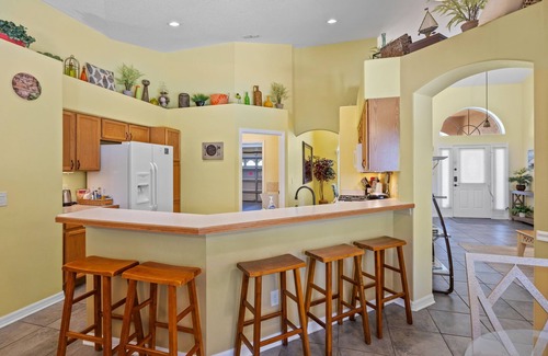 Greater Groves House | VERY CLEAN & SPACIOUS! Pool, Game Room, BBQ, 2 King Masters-Close to Disney!