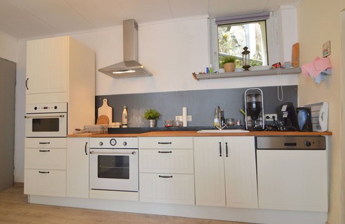 Muerlenbach House | Very comfortable house with two bathrooms and a garden