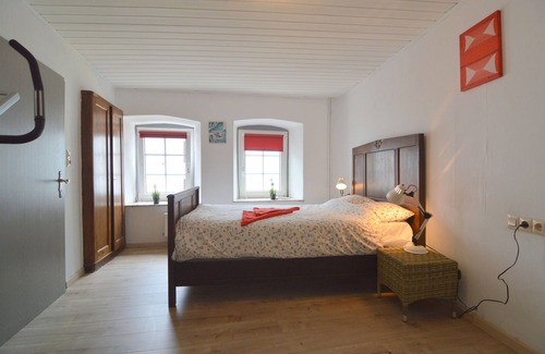 Muerlenbach House | Very comfortable house with two bathrooms and a garden