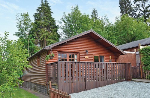 Bronygarth Ski Chalet | Very comfortable lodge with one double with en suite shower and two twin.