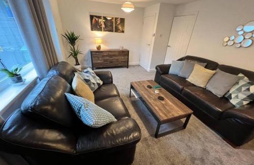 Ashton-under-Lyne House | Very comfy 3 bed town house