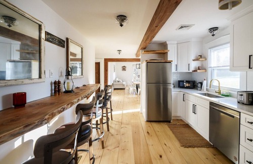 Witmer House | Very Comfy Farmhouse Apartment Unit A, 1st FL