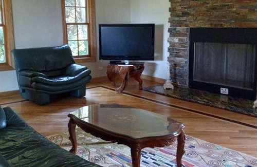 North Barrington House | Very cozy and spacey 3 bedroom home.