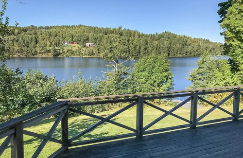 Svanskog House | Very cozy cottage not far from the lake Mellansvan, close to a public bathing place.