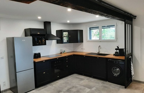Chatel-Guyon Apartment | Very large space with industrial feel