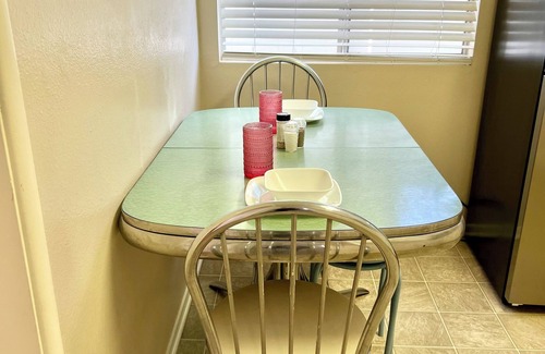 Hemet Apartment | Very Lucky POOL home, is a very cozy guesthouse close to Soboba and Idyllwild.