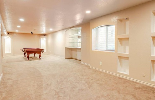 Green Valley Ranch House | Very nice 4-bedroom house in welcoming Denver with WiFi, AC, fitness room