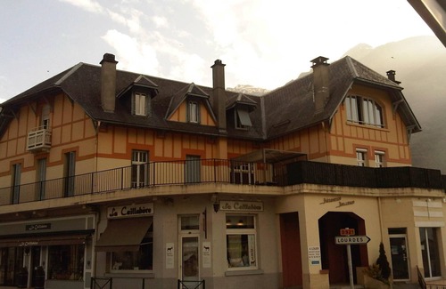 Esquieze-Sere Apartment | Very nice apartment for 2 people in the city center 3 *.