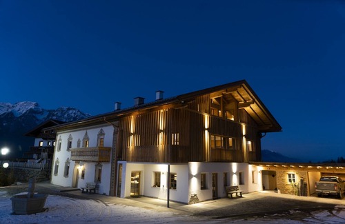 Tulfes Apartment | Very nice apartment, close to the ski lift/gondola and Hall's old town