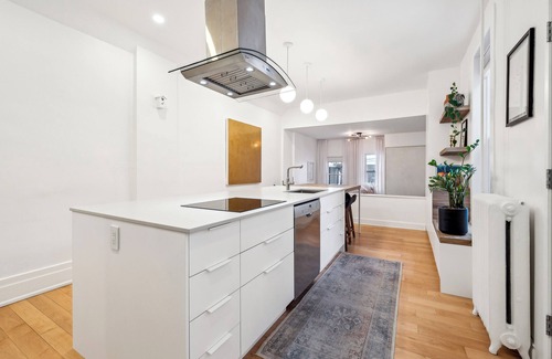 La Petite-Patrie Apartment | Very nice, bright 2-bedroom apartment, close to all amenities.
