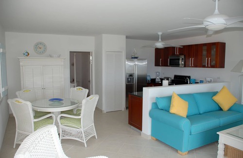 Pelican Key Apartment | very nice condo full equiped