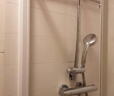 Bedford Bed & Breakfast | Very nice Double-Ensuite Room next to Elizabeth Line in Abbeywood