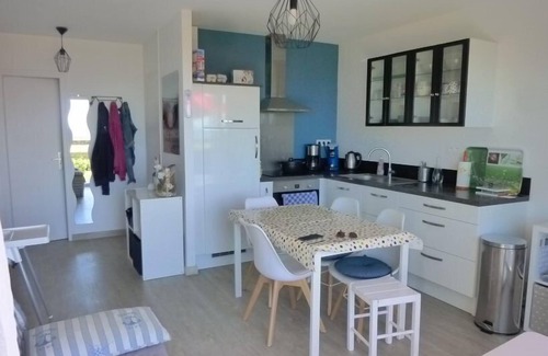 Damgan Apartment | Very nice ground floor apartment with sea view
