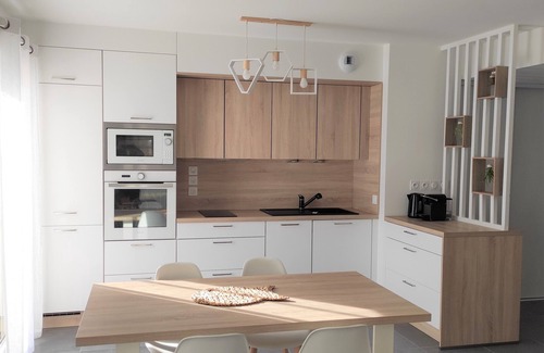 Le Penon Apartment | Very nice new apartment with quiet garden, walking distance to the beach, wifi internet, parking.