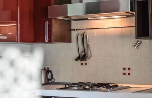 Cisano House | Very nice 'villetta' in beautiful and quiet fully garden.