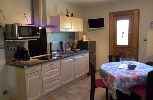 Nissan-lez-Enserune Villa | Very pleasant 2 bedroom cottage in Languedoc villa