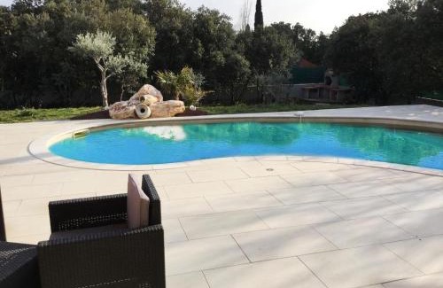 Aureille Villa | very pretty contemporary villa with pool located in Aureille in the alpilles, close to the center on foot. sleeps 4.