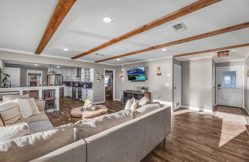 Graford House | Very Private 2 Acre Waterfront Lake House w/Pool & Hot Tub - optional bunkhouse
