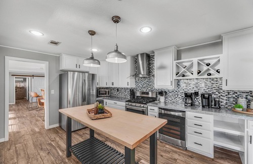 Graford House | Very Private 2 Acre Waterfront Lake House w/Pool & Hot Tub - optional bunkhouse