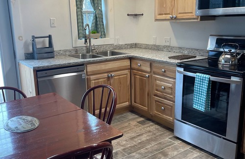 Idlewild Cottage | Very quaint, small Cottage on historic Idlewild lake