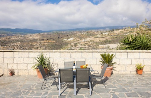 Fasnia Cottage | Very quiet location, with pool and large terrace, free WIFI