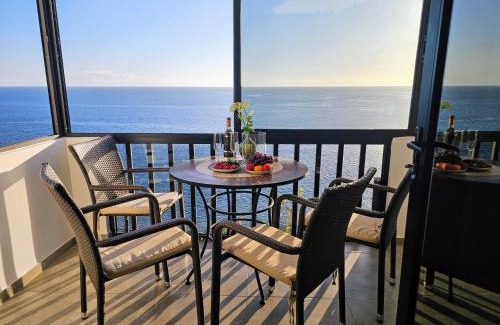 Patalavaca Apartment | Very Romantic Seaview Apartment Patalavaca Mogán with Warm Pool