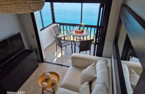 Patalavaca Apartment | Very Romantic Seaview Apartment Patalavaca Mogán with Warm Pool