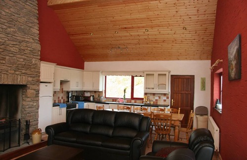 Ballinskelligs Cottage | Very spacious 4 bedroom cottage in stunning location