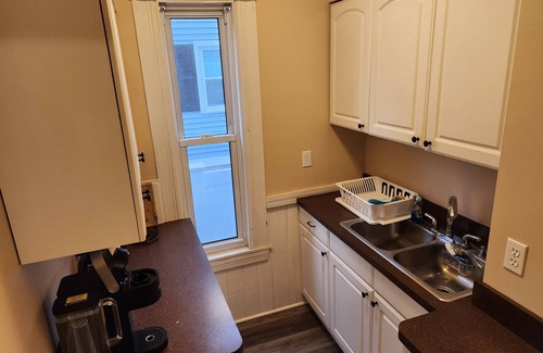 Manchester Apartment | Very spacious, clean, and comfortable first floor unit. Close to major highway!