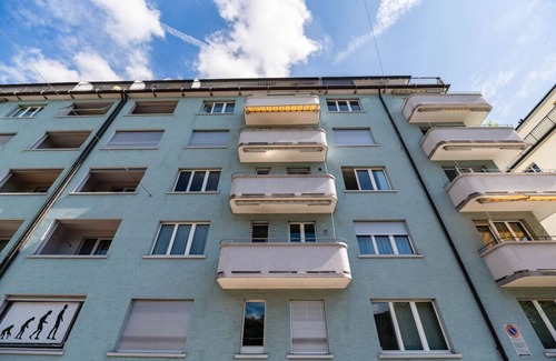 Hottingen Apartment | Very spacious studio/city center (Parkview 4)