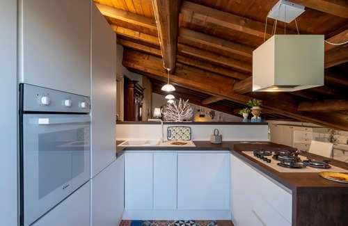Teramo House | Very spacious vacation home with several units on the outskirts of Teramo.