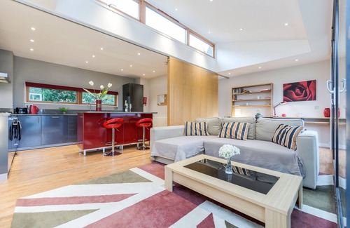 Winchester House | Very Stylish contemporary house within the Centre of Winchester
