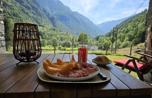 Cugnasco-Gerra House | Verzasca: Casa Sonia