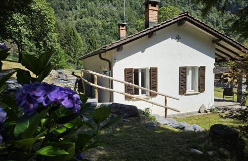 Cugnasco-Gerra House | Verzasca: Casa Sonia