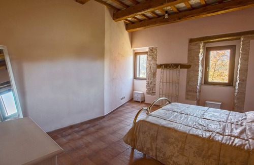 Acquacanina House | "VESCIA" APARTMENT between past, present and future