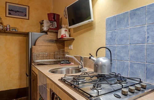 Palazzina Apartment | Vescovado Apartment in Historic Estate near Siena with swimming pool