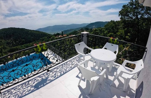 Seoca Villa | Vesper Martini Villa with Pool