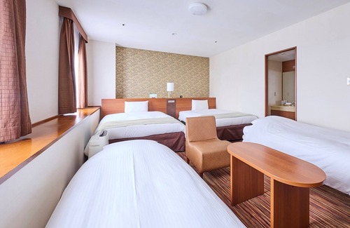 Katsutadai Hotel | Vessel Inn Yachiyo Katsutadai Ekimae