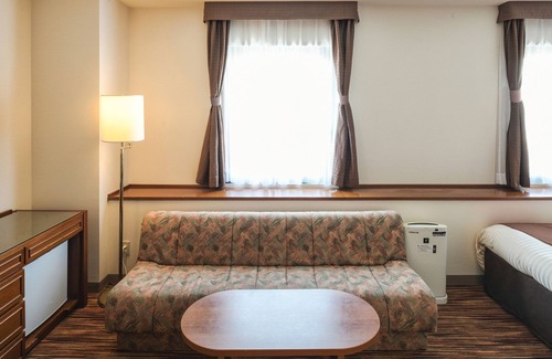 Katsutadai Hotel | Vessel Inn Yachiyo Katsutadai Ekimae