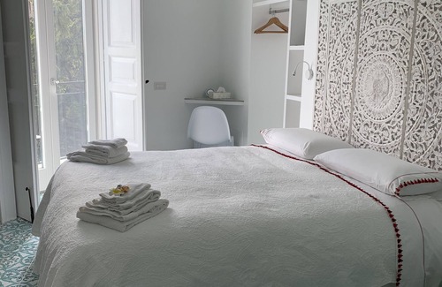 Seiano Bed & Breakfast | Vesuvio View