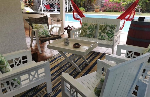 Case-Pilote Villa | Vetiver garden villa