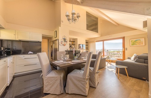 Veyrier-du-Lac Apartment | VEYRIER - La Brune, Duplex 4* vue lac et plage