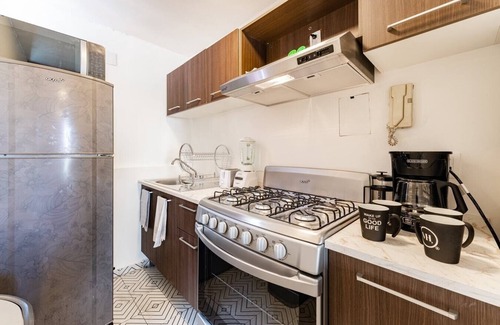 Hipodromo Apartment | VH | Condesa Best Location. 2 bedrooms. balcony |5