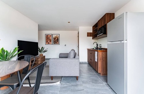 Santa Maria la Ribera Apartment | VH | Cool apt Sta Ma la Ribera |balcón and gym | 130